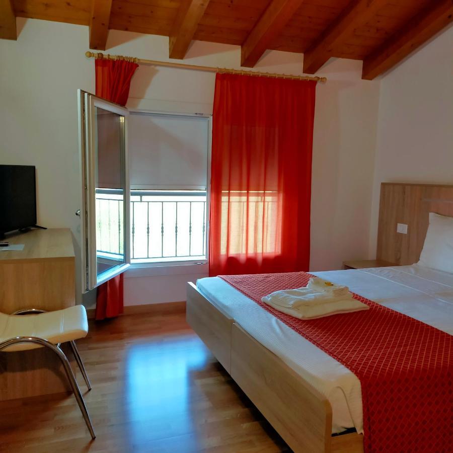 Al Cavaliere Villa Pordenone Exterior foto